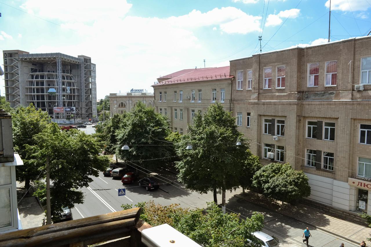 One-Bedroom Apartment On Gagarina Charkiv Esterno foto