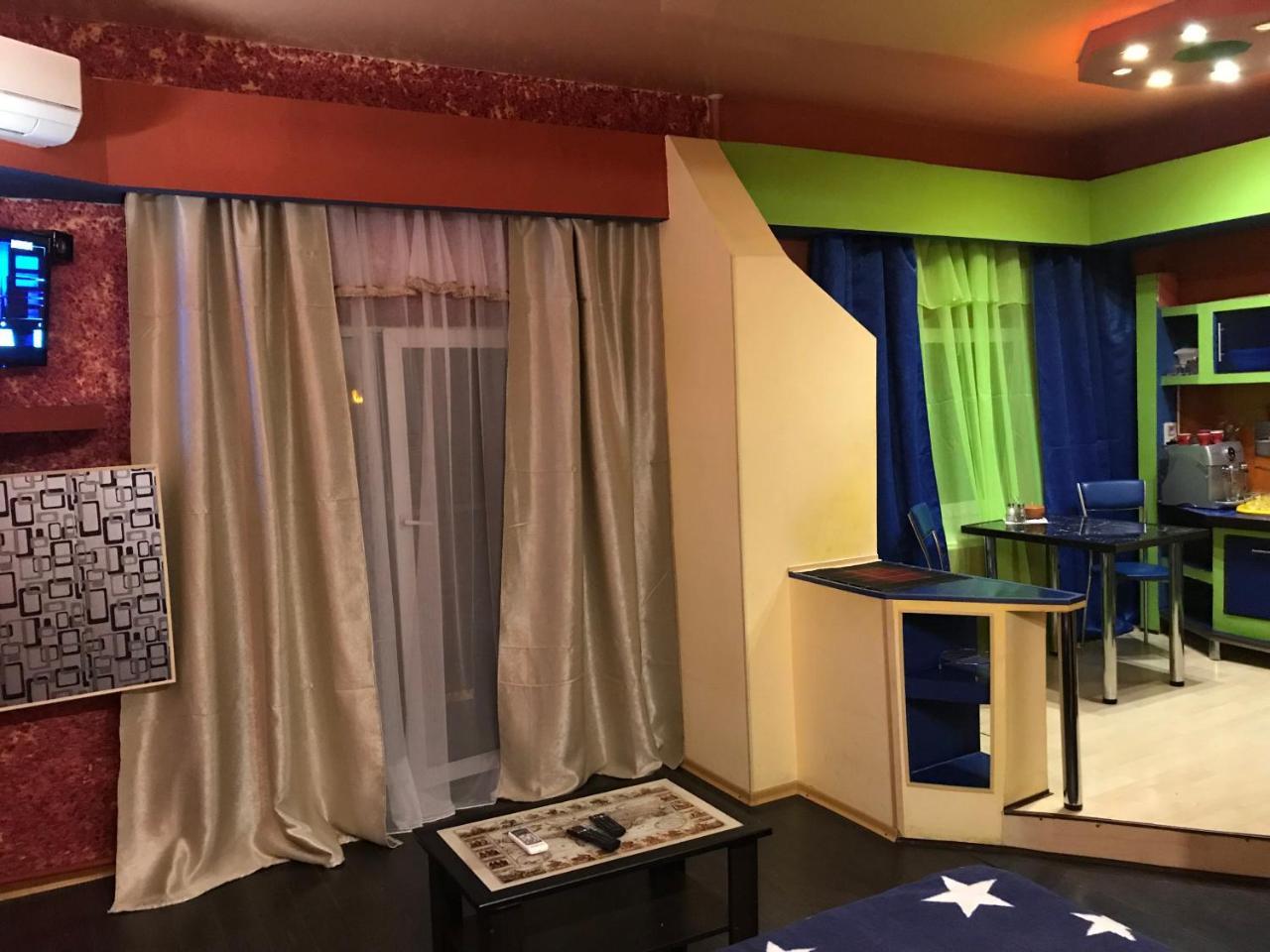 One-Bedroom Apartment On Gagarina Charkiv Esterno foto